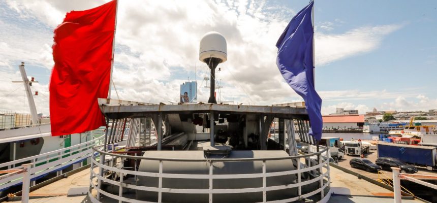 O 58º Festival de Parintins acontecerá este ano nos dias 27, 28 e 29 de junho. No Porto de Manaus, barcos e lanchas se preparam para o aumento no movimento de turistas e manauaras com a proximidade da festa dos bumbás, que acontece a 369 quilômetros de Manaus, na Ilha Tupinambarana. A festa promovida pelo Governo do Amazonas, por meio da Secretaria de Estado de Cultura e Economia Criativa, recebe uma série de investimentos que impactam na economia da capital.