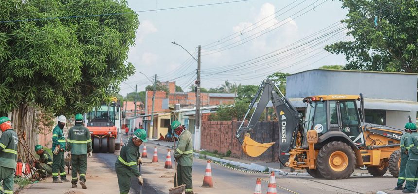 O Programa de Saneamento Integrado (Prosai) de Parintins (a 369 quilômetros de Manaus) passará a contar com uma usina de asfalto própria, o que vai acelerar ainda mais as obras na cidade. A iniciativa representará, também, um salto na qualidade e a redução no tempo de execução dos serviços de recuperação das vias, onde estão sendo implantadas as redes de água e esgoto na cidade.
