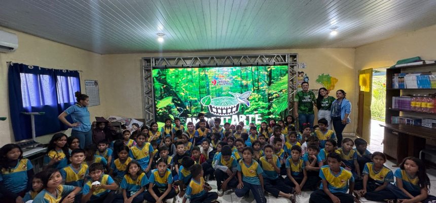 Projeto AmbientArte realiza ações de cinema itinerante e educação ambiental em Parintins